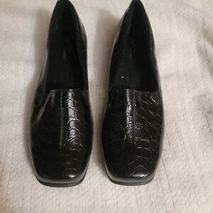 Ladies Clarks working shoies